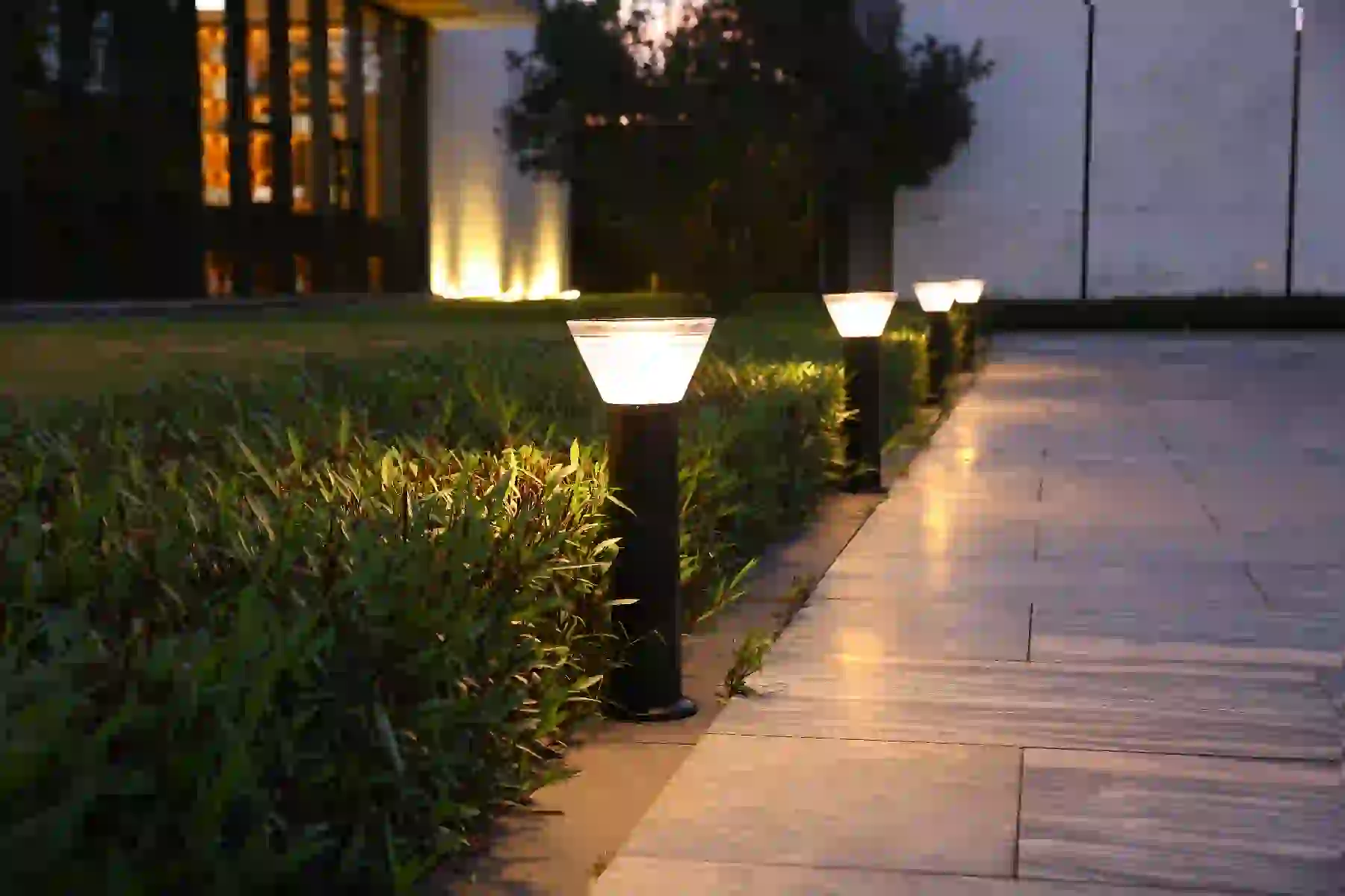 CPD-3004 solar lights beside a residential entry