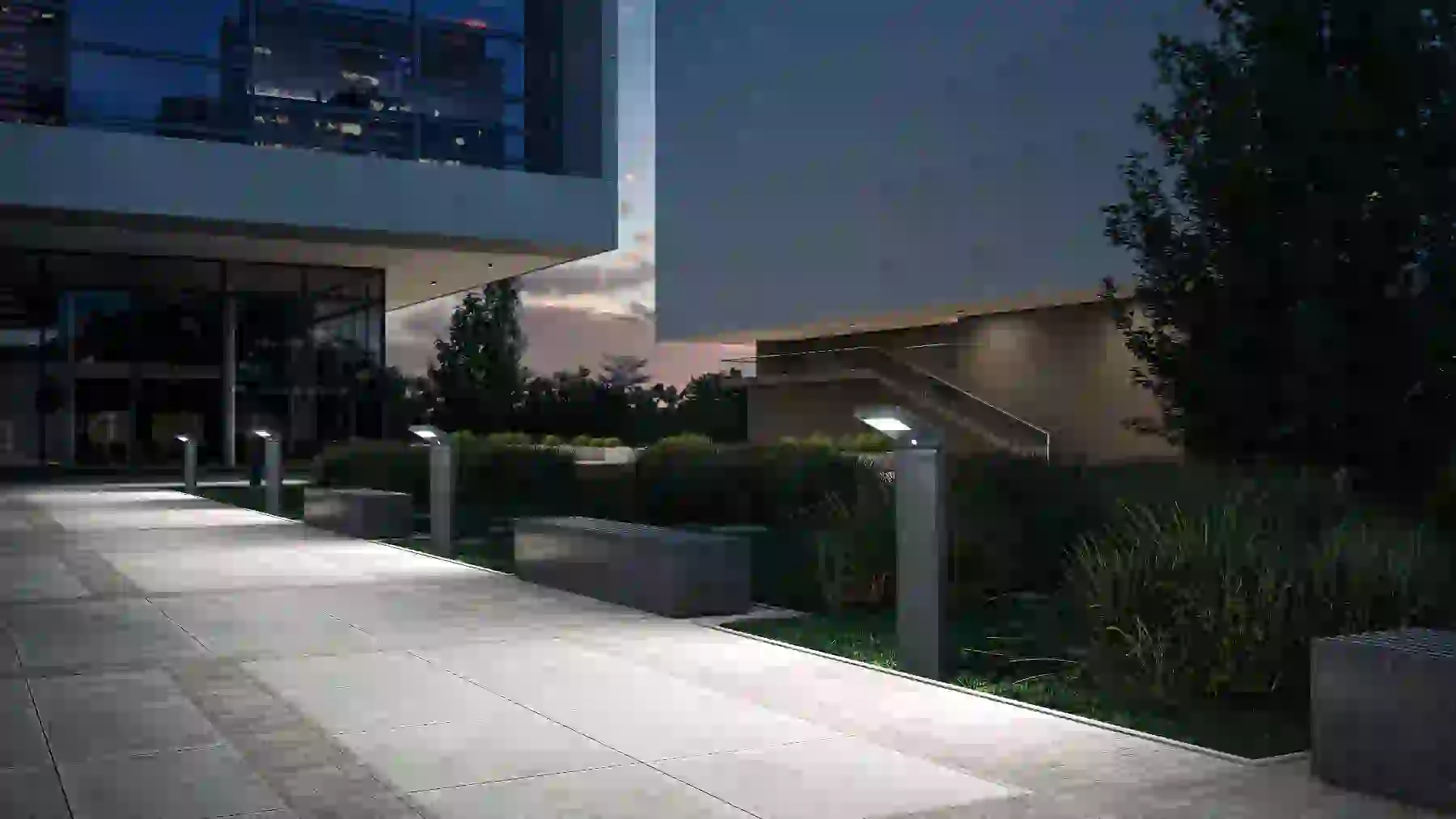 CPD-3008 solar lights in a courtyard