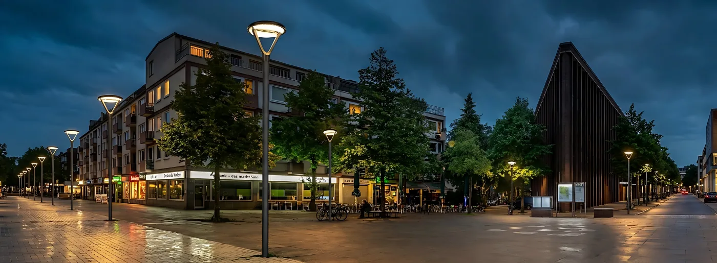 ZC-TYD Series V-arm urban solar post top lights — TYD2705 Round canopy vs TYD2403 Square canopy, die-casting aluminum + PC, IP65, for city plazas and commercial pedestrian zones
