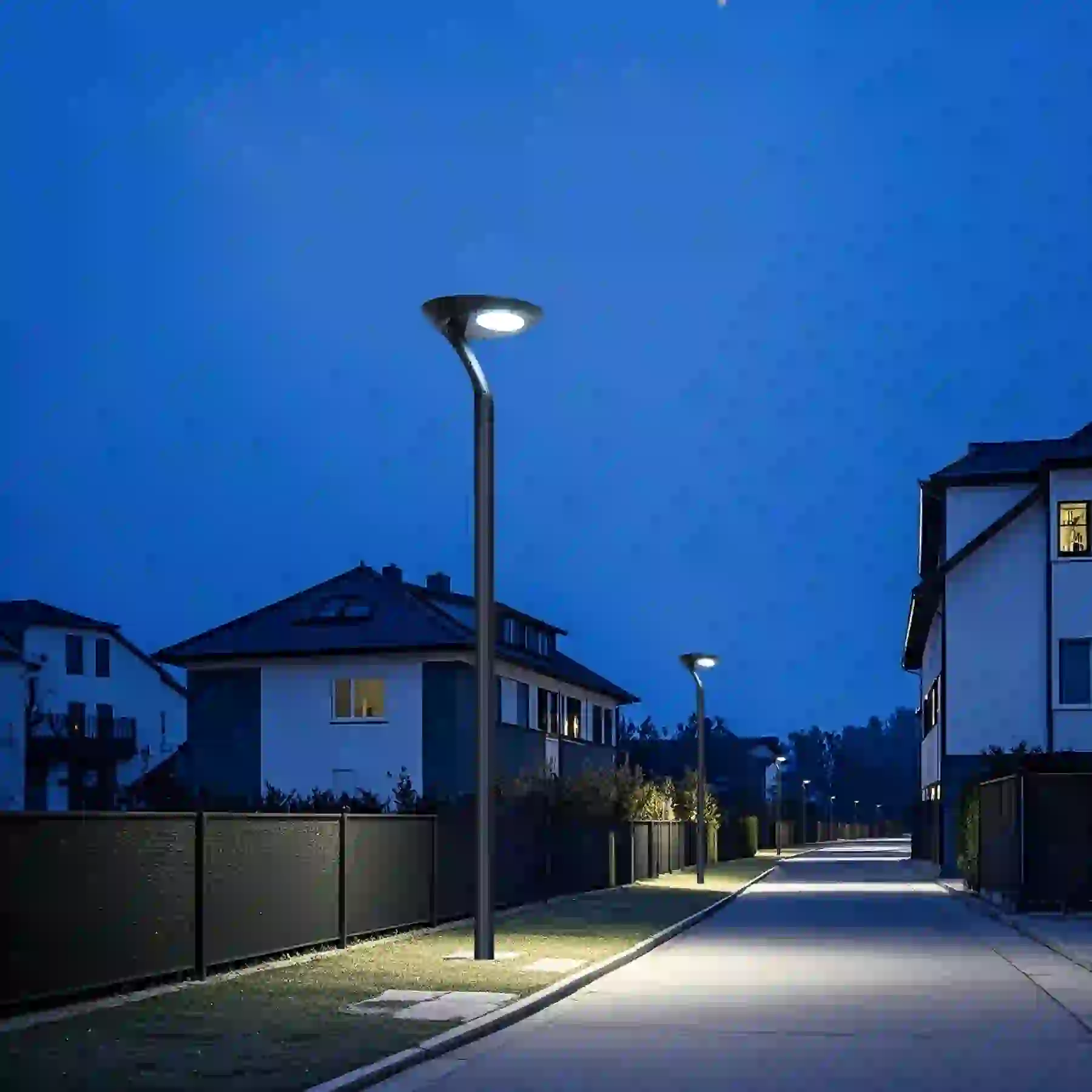 TYD-4206 solar lights beside a residential entry